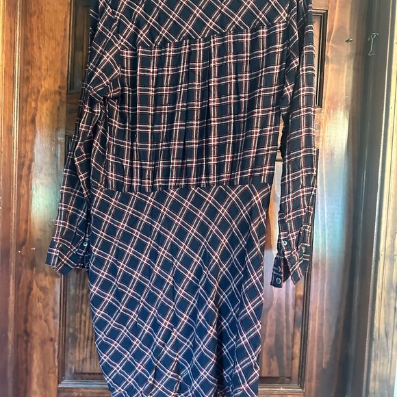 Veronica M Beard and Black Checkered Dress - Picture 4 of 7